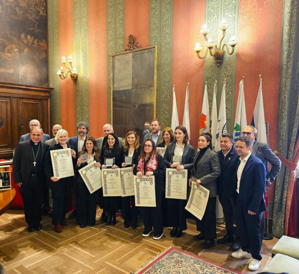 il gruppo dei vincitori alla cerimonia del premio Natale Ucsi